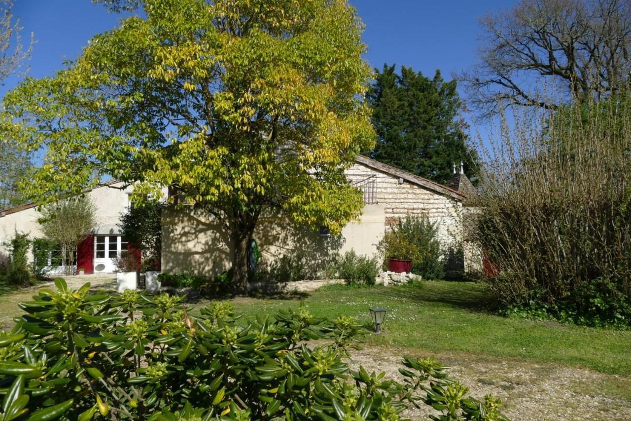 LA CARRETERIE - Maison de Famille{s} Pineuilh Extérieur photo